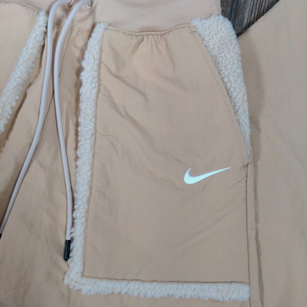 Nike Women Sportswear Essential Loose Fit High Rise Khaki Pant‎ Sz S DQ6809-200